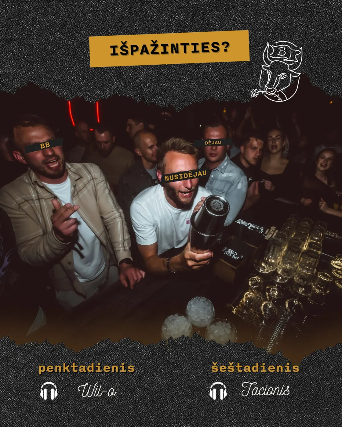 Svečiai prie staliukų lounge zonoje